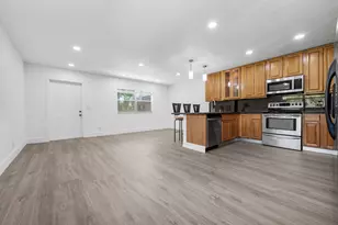 154 Seville G, Delray Beach, FL 33446 - Photo 9