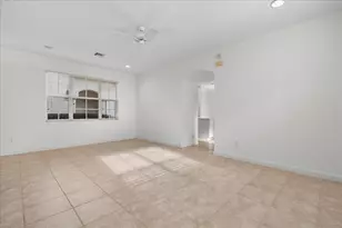 556 Tomahawk Ct, Palm Beach Gardens, FL 33410 - Photo 5