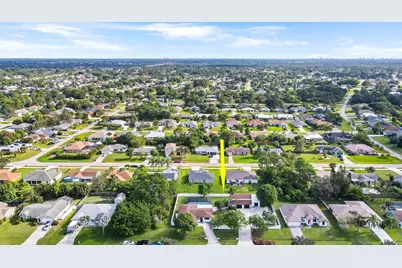 1665 SE Harp Lane, Port Saint Lucie, FL 34983 - Photo 3