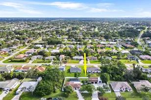 1665 SE Harp Ln, Port Saint Lucie, FL 34983 - Photo 3