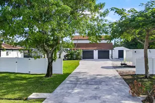 1665 SE Harp Ln, Port Saint Lucie, FL 34983 - Photo 1