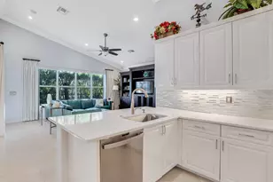 8883 Majorca Bay Dr, Lake Worth, FL 33467 - Photo 21