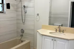 118 N Lakeview Ave, Lantana, FL 33462 - Photo 3