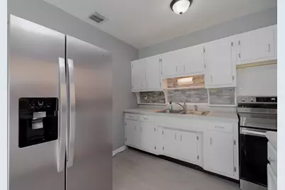 5519 SE Normandy Avenue, Stuart, FL 34997 - Photo 9