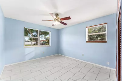 305 Henthorne Drive, Palm Springs, FL 33461 - Photo 19