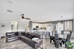 7647 Rockport Cir, Lake Worth, FL 33467 - Photo 5