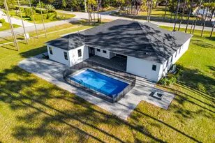 17394 69th St N, The Acreage, FL 33470 - Photo 5