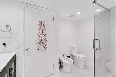 1000 NE Quayside Terrace, Unit #1804, Miami, FL 33138 - Photo 29