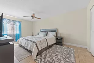 31 Peachtree Pl, Boynton Beach, FL 33436 - Photo 13