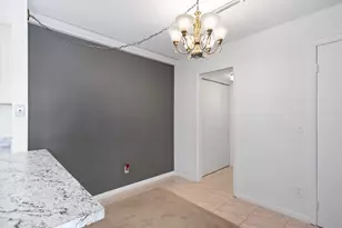 1458 N Lawnwood Cir, Fort Pierce, FL 34950 - Photo 13