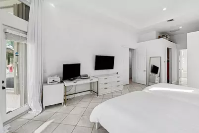 9641 Parkview Avenue, Boca Raton, FL 33428 - Photo 15