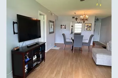 158 Lake Constance Drive, West Palm Beach, FL 33411 - Photo 3