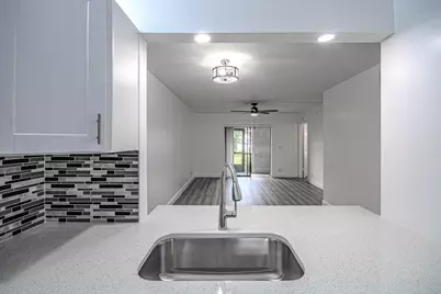 7094 Golf Colony Court, Unit #102, Lake Worth, FL 33467 - Photo 5