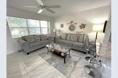 210 Horizons Street E, Unit #207, Boynton Beach, FL 33435 - Photo 3