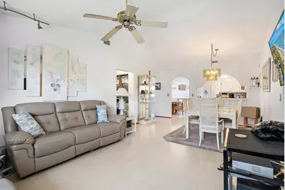 7633 Tahiti Lane, Unit #204, Lake Worth, FL 33467 - Photo 7