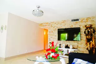 3100 Springdale Blvd, Palm Springs, FL 33461 - Photo 5
