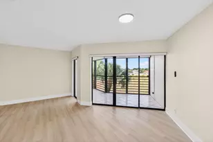 5900 Camino Del Sol, Boca Raton, FL 33433 - Photo 13