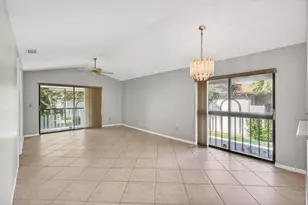 400 Club Cir, Boca Raton, FL 33487 - Photo 11