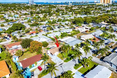 330 W 22nd Court, Riviera Beach, FL 33404 - Photo 33