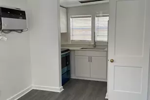 229 Lakeland Dr, West Palm Beach, FL 33405 - Photo 5