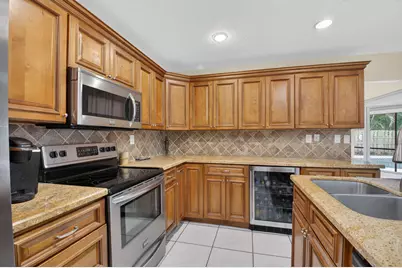 966 NW 37th Avenue, Delray Beach, FL 33445 - Photo 13