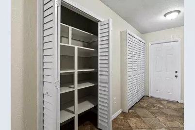 605 Dundas Court, Fort Pierce, FL 34950 - Photo 5