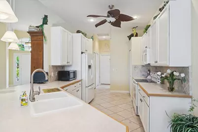 8437 Belfry Place, Port Saint Lucie, FL 34986 - Photo 15