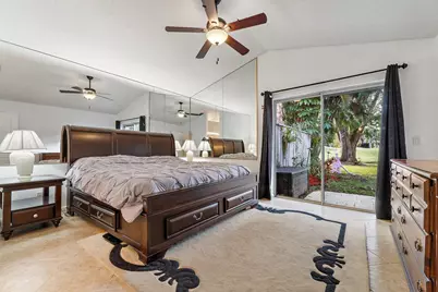 11 Admirals Court, Palm Beach Gardens, FL 33418 - Photo 15