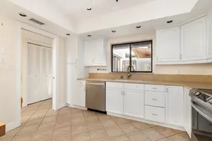 1900 Presidential Way, West Palm Beach, FL 33401 - Photo 7