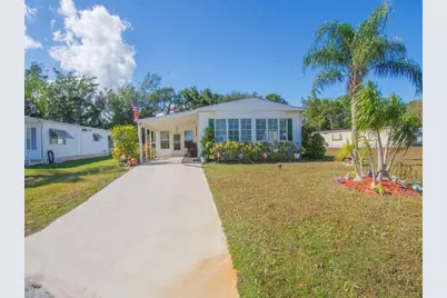 10 SE Iberian Lane, Port Saint Lucie, FL 34952 - Photo 5