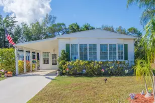 10 SE Iberian Ln, Port Saint Lucie, FL 34952 - Photo 3