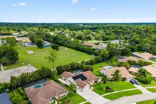 13385 Kingsbury Dr, Wellington, FL 33414 - Photo 35