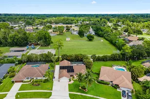 13385 Kingsbury Dr, Wellington, FL 33414 - Photo 29