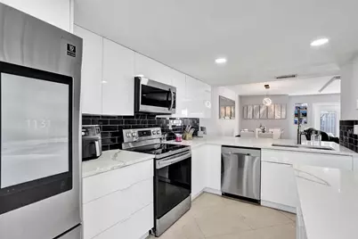 868 Crystal Lake Drive, Deerfield Beach, FL 33064 - Photo 17