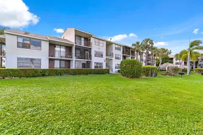 714 Executive Center Drive, Unit #24, West Palm Beach, FL 33401 - Photo 15