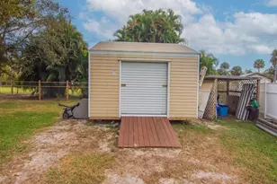3118 Old Edwards Rd, Fort Pierce, FL 34981 - Photo 27
