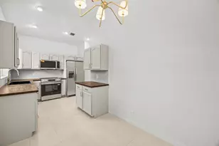 8406 Mulligan Cir, Port Saint Lucie, FL 34986 - Photo 17