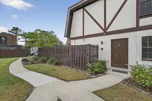 102 Weybridge Cir, Royal Palm Beach, FL 33411 - Photo 1