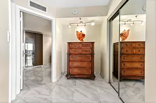 1900 Consulate Pl, West Palm Beach, FL 33401 - Photo 21