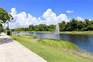 4903 Midtown Ln, Palm Beach Gardens, FL 33418 - Photo 7