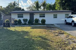 7945 Loomis St, Lake Worth, FL 33462 - Photo 1