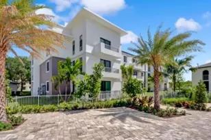 250 W Hidden Valley Blvd, Boca Raton, FL 33487 - Photo 17