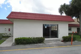 224 Lake Dora Dr, West Palm Beach, FL 33411 - Photo 25