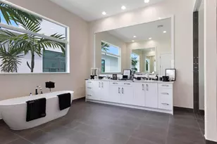 9124 Coral Isles Cir, Palm Beach Gardens, FL 33412 - Photo 43