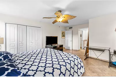 3505 Oaks Way, Unit #301, Pompano Beach, FL 33069 - Photo 23