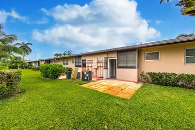 2995 Crosley Drive W, Unit #E, West Palm Beach, FL 33415 - Photo 25