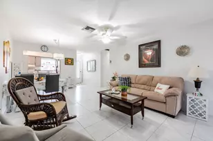 2995 Crosley Dr W, West Palm Beach, FL 33415 - Photo 5