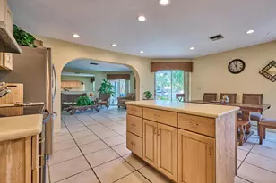 2810 NE 48th Ct, Lighthouse Point, FL 33064 - Photo 15