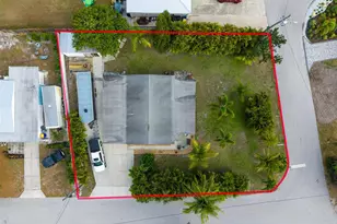 771 NW Sunset Dr, Stuart, FL 34994 - Photo 13