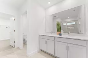 10199 SW Adelaide Ter, Port Saint Lucie, FL 34987 - Photo 9